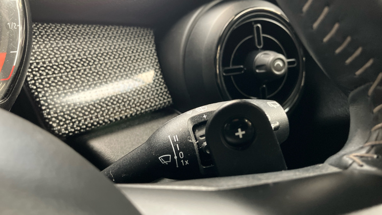 MINI Hatchback 2.0 Cooper S Exclusive 3dr Auto Petrol Hatchback